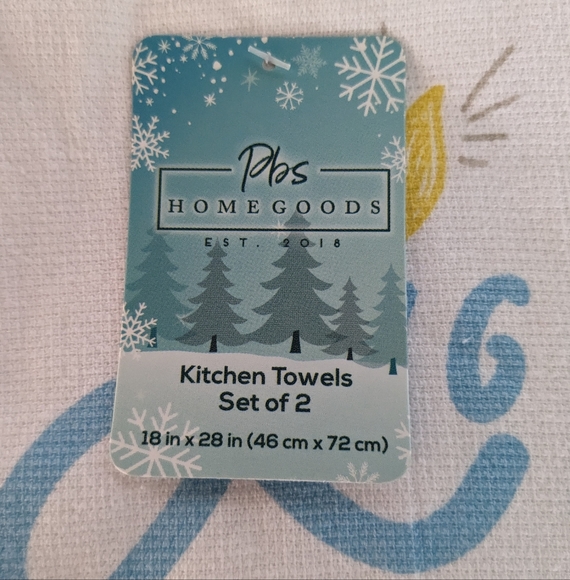 Kitchen towel set of 2. NWT Home Goods - Picture 3 of 6
